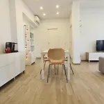 Loverhome Apartment 14